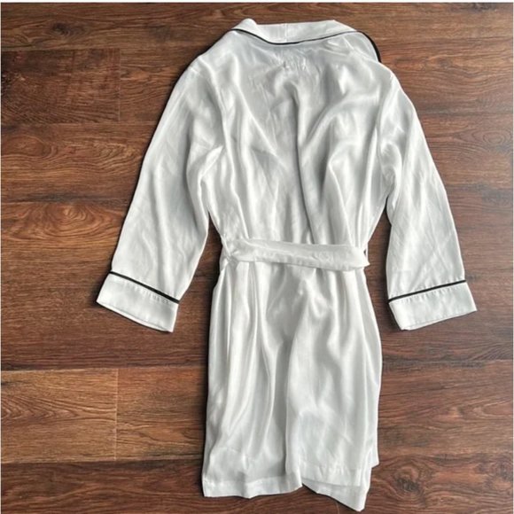 Kate Spade "Mrs" Robe | Kate Spade Bridal Robe | Bride Robe | Bridal | Wedding - Picture 8 of 15